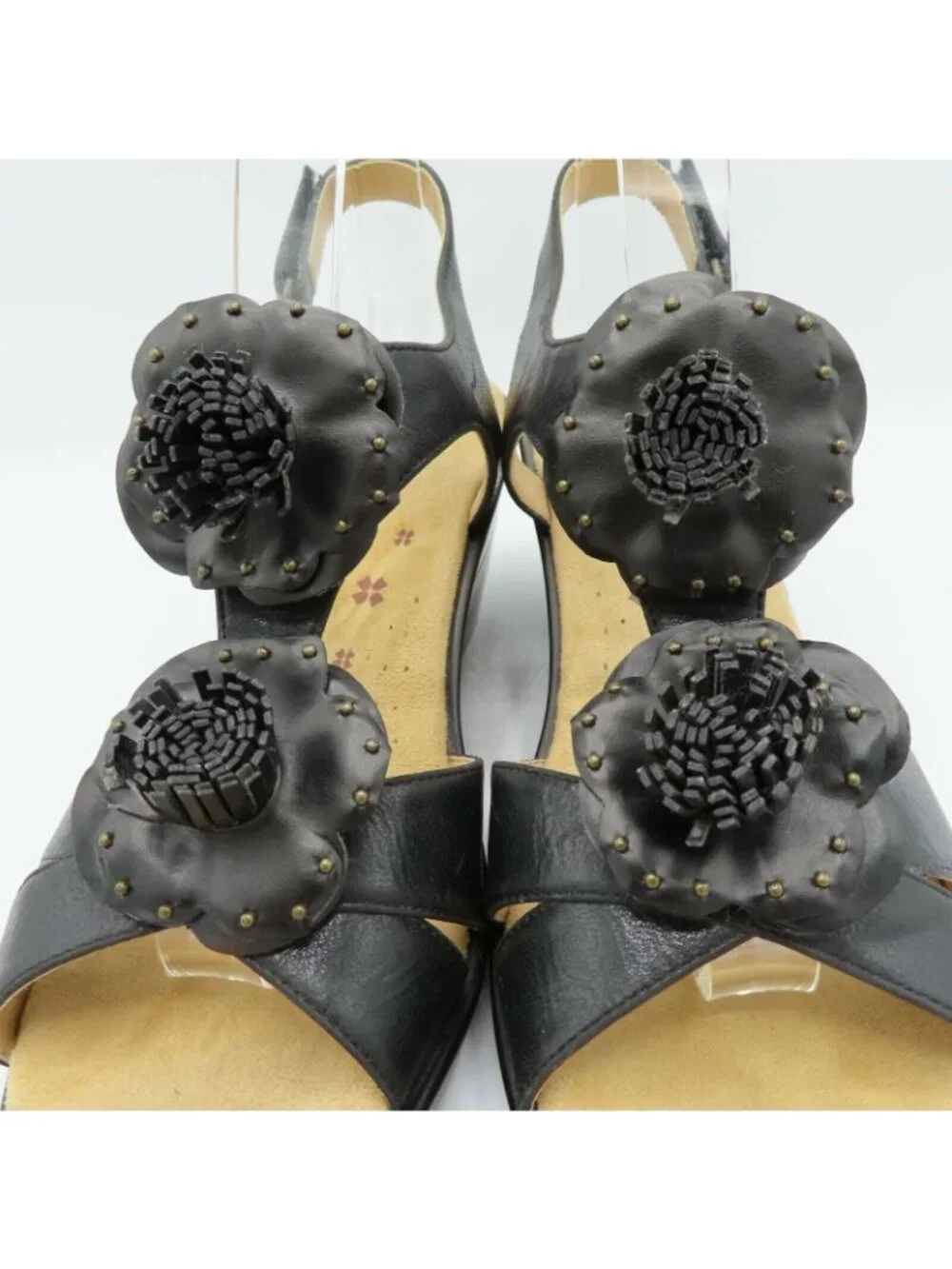 Naturalizer 10 M Comfort Explorer Womens Black Faux Leather Flower Wedge Sandal